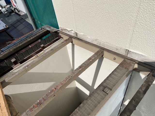 京田辺市で屋根の新規生成工事、下地の状態から施工完了までの流れを紹介